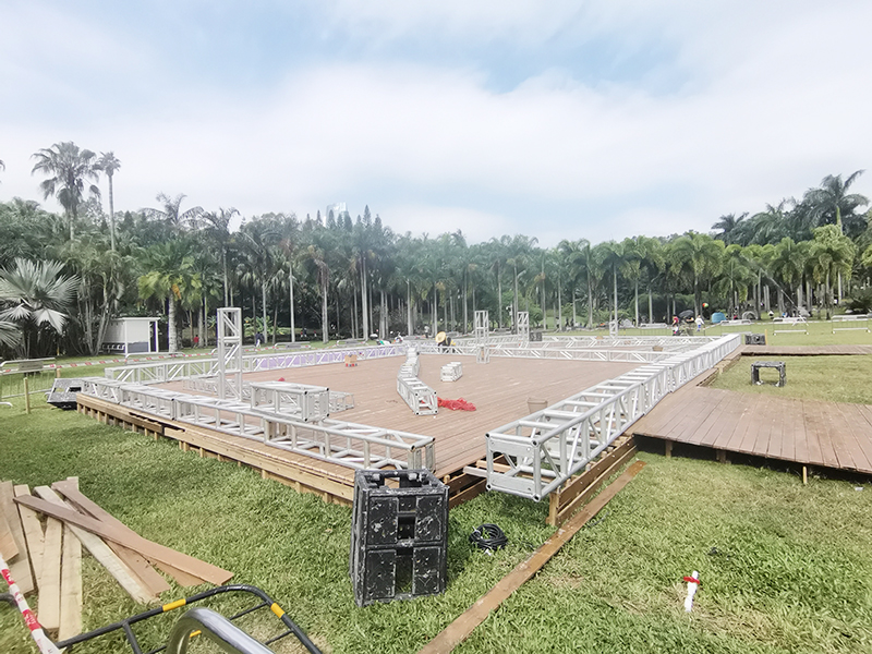 蓮花山花展如何“撐起”那一片藝術天空?